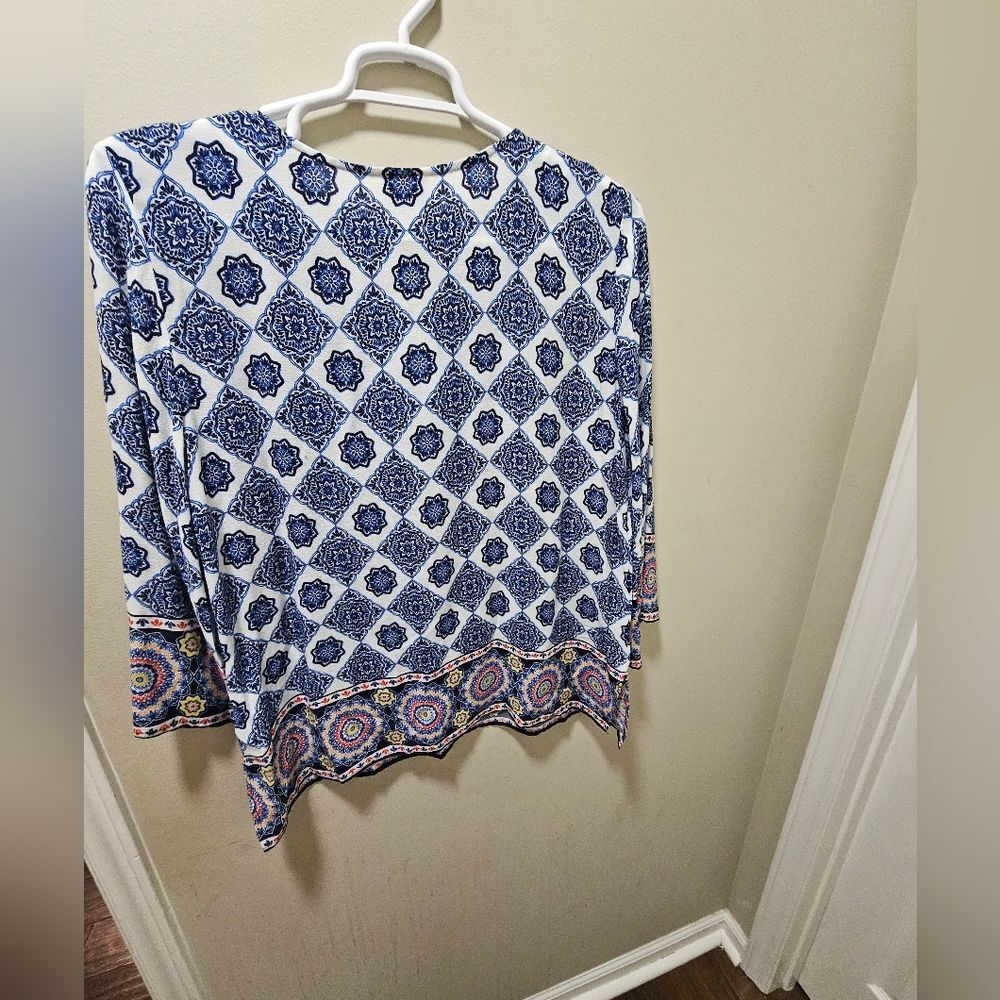 Ruby Rd. Blue and White Geometric Tunic - Picture 3 of 7